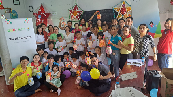 Thành viên độc lập và nhân viên Herbalife Việt Nam: Tổ chức chương trình Vui Tết Trung thu cho hơn 1.000 em nhỏ -0