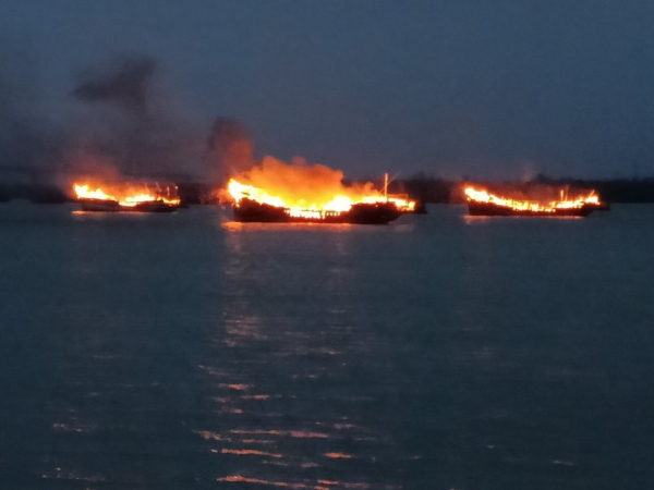 Vụ cháy 9 tàu và phương tiện du lịch trên biển Cửa Đại khả năng là do chập điện -0