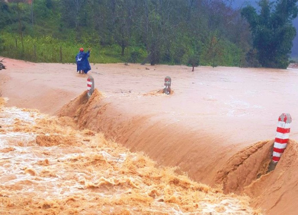 Chủ động ứng phó mưa lũ tại các tỉnh Trung Bộ -0