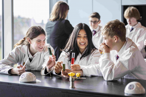 Cơ hội nhận học bổng giá trị tiền tỷ của Brighton College Vietnam -0