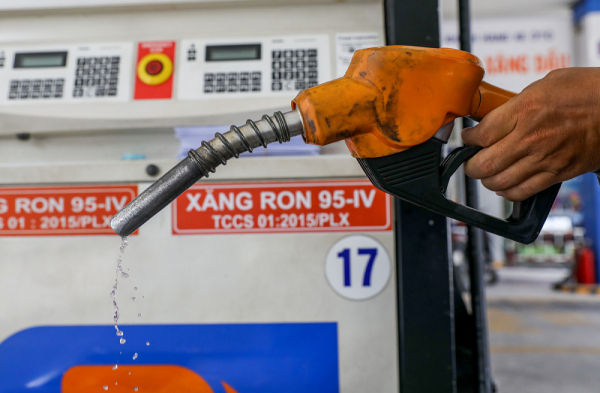 Cửa hàng xăng dầu găm hàng chờ lên giá để trục lợi có thể bị xử lý hình sự -0
