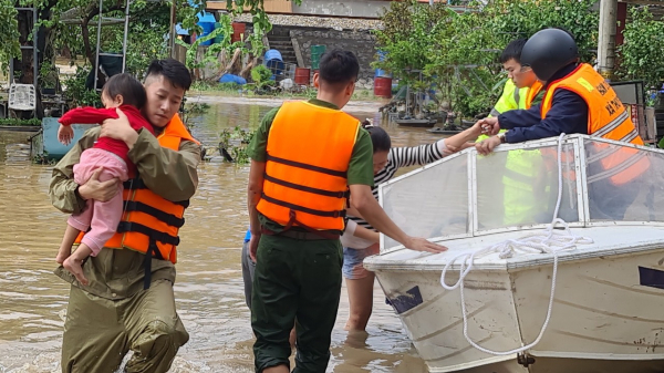 Hơn 19.000 nhà dân ở Thừa Thiên-Huế bị ngập do mưa lũ -0