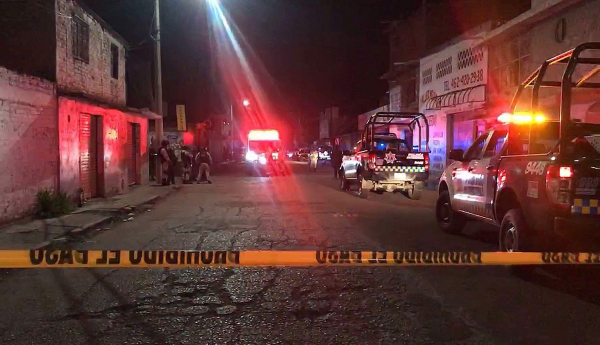 Xả súng đẫm máu ở quán bar Mexico, 12 người chết -0