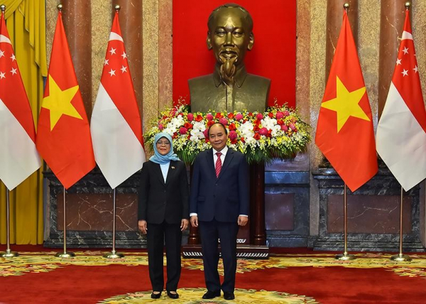 Tổng Bí thư Nguyễn Phú Trọng tiếp Tổng thống Singapore Halimah Yacob -0