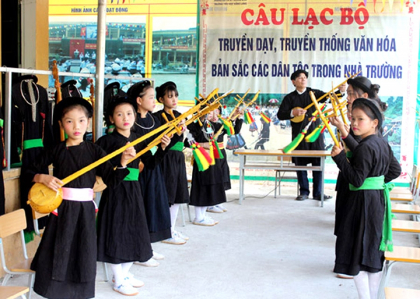 Phát huy văn hóa truyền thống các dân tộc thiểu số qua hình thức câu lạc bộ -0