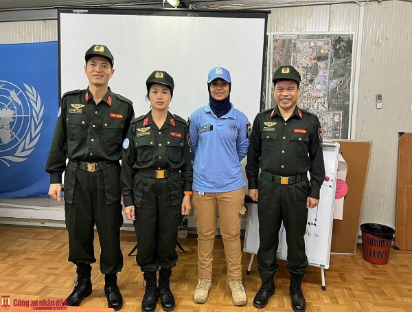 Latest photos of three Vietnamese police officers in South Sudan -3
