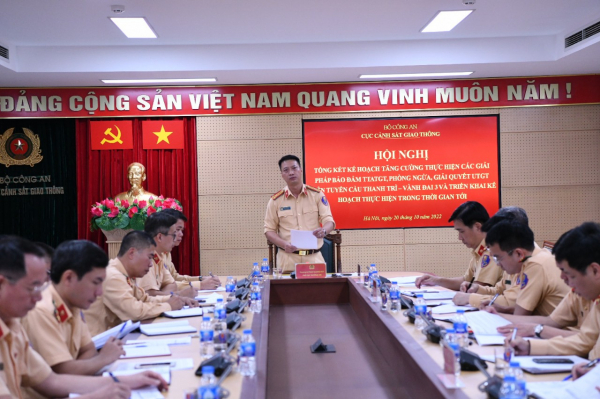 Giải quyết ùn tắc trên đường Vành đai 3 - cầu Thanh Trì: Vẫn không thấy CSGT lại vi phạm -0