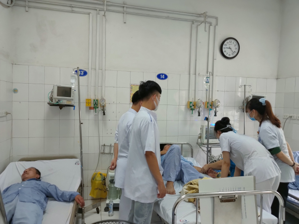 Sốt xuất huyết ở Hà Nội tiếp tục tăng mạnh -0