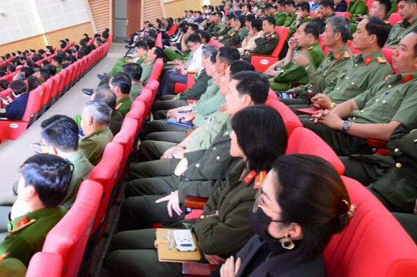 Phó trưởng Ban Tuyên giáo Trung ương thông tin về công tác đối ngoại tại Lâm Đồng -0