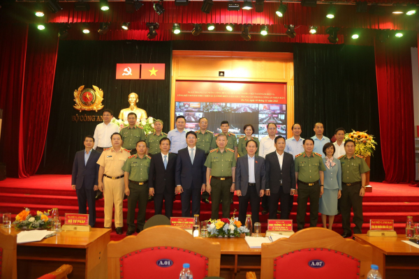 Bộ Công an tổ chức Lễ hưởng ứng Ngày Pháp luật Việt Nam -0