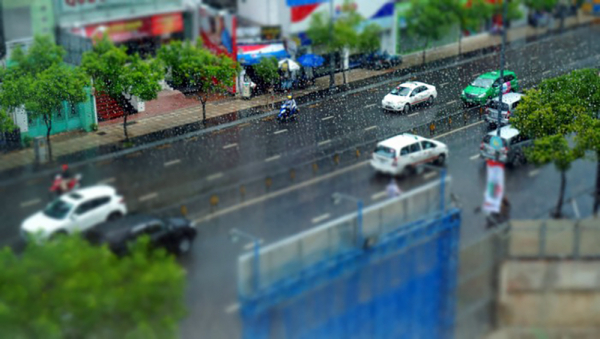 Từ Đà Nẵng vào Nam Bộ mưa giông, Bắc Bộ nắng nhẹ -0