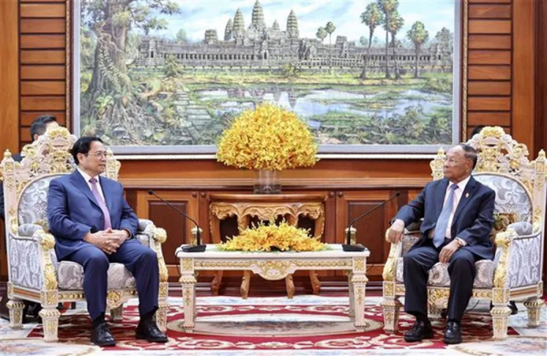 Thủ tướng Phạm Minh Chính về tới Hà Nội, kết thúc chuyến công tác tại Campuchia -3