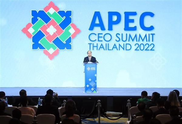 President highlights requirements of future trade, investment at APEC CEO Summit -0
