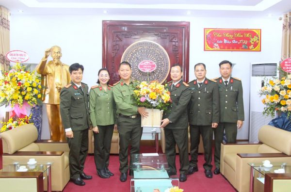 Báo CAND chúc mừng các học viện, trường CAND nhân 40 năm Ngày Nhà giáo Việt Nam -0