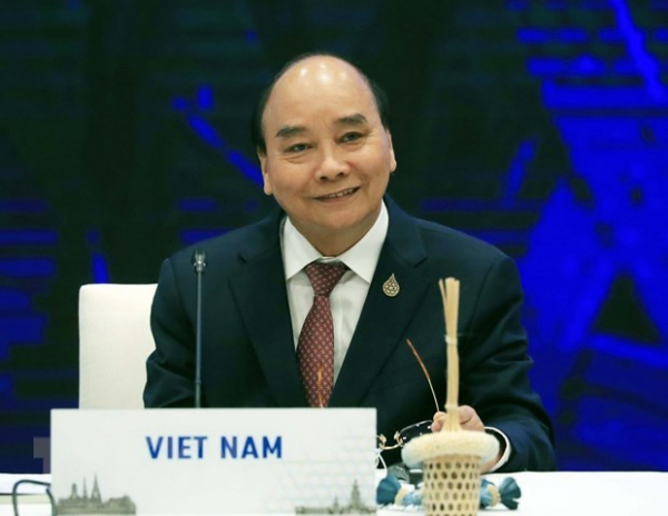 President Nguyen Xuan Phuc attends dialogue with APEC leaders -0