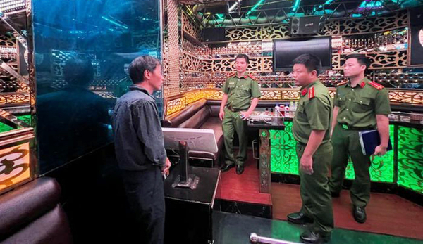 Hơn 300 cơ sở karaoke tại Hà Nội bị đình chỉ, tạm đình chỉ -0