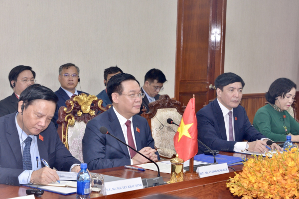 Chủ tịch Quốc hội Việt Nam và Campuchia hội đàm, ký kết thỏa thuận hợp tác -0