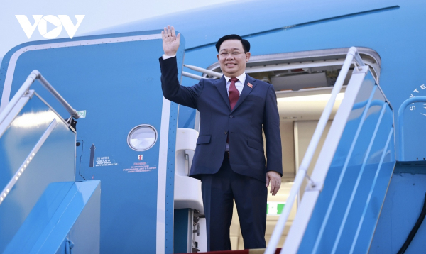 Chủ tịch Quốc hội Vương Đình Huệ lên đường thăm chính thức Campuchia, dự AIPA-43 -0