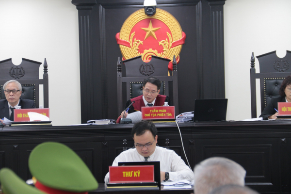 Xét xử cựu Thứ trưởng Bộ Y tế Cao Minh Quang -0