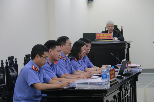 Cựu Thứ trưởng Cao Minh Quang bị đề nghị từ 30 đến 36 tháng tù treo -0