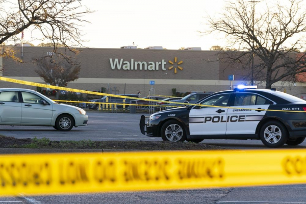 Thủ phạm xả súng tại Walmart lại chính là quản lý siêu thị  -0