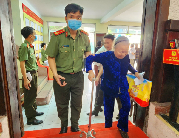Gặp mặt kỷ niệm 60 năm Ngày thành lập Ban An ninh Đặc khu Quảng Đà -0
