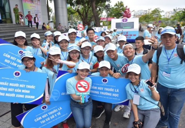 Giá thuốc lá ở Việt Nam rẻ đến mức khó tin -0