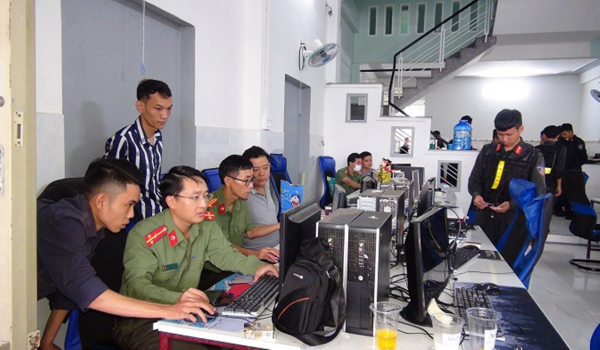 Công an Quảng Nam tăng cường đấu tranh tội phạm trên không gian mạng -0