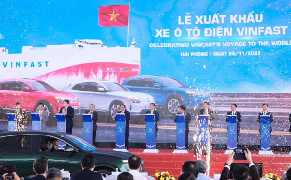 Thủ tướng Phạm Minh Chính dự lễ xuất khẩu lô xe điện VF8 đầu tiên sang thị trường Mỹ -0