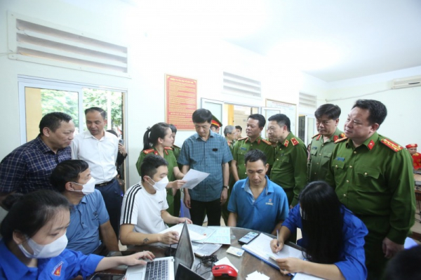 Deputy Minister Nguyen Duy Ngoc inspects implementation of Project 06 at police unit in Hanoi -0