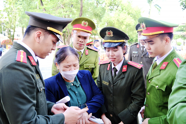 Tuổi trẻ Công an Cao Bằng xung kích, chung tay đẩy mạnh thực hiện chuyển đổi số -1