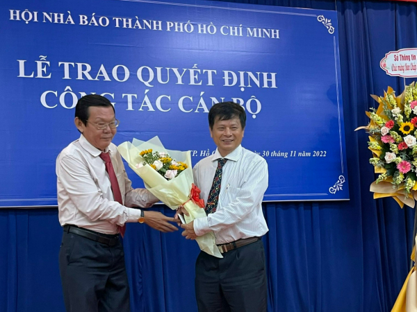 Nhà báo Nguyễn Tấn Phong làm Chủ tịch Hội Nhà báo TP Hồ Chí Minh -0