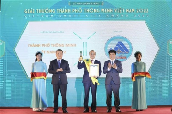Da Nang wins Best Vietnam Smart City Award for third time -0