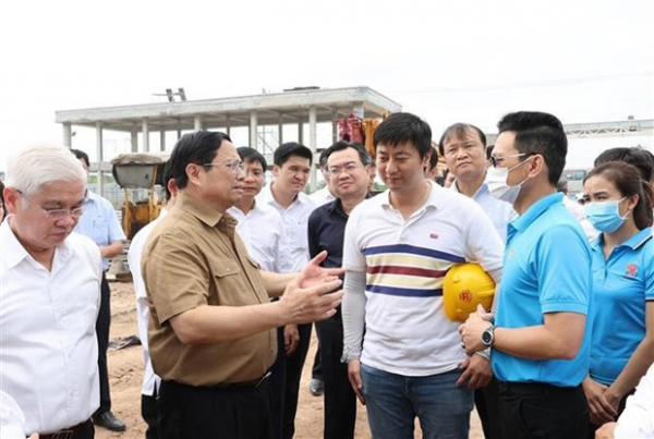 PM urges Binh Duong to accelerate key infrastructure projects -0