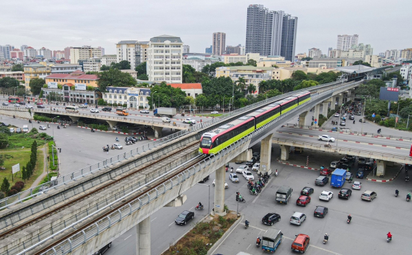 Hôm nay:  Metro Nhổn-ga Hà Nội lần đầu vận hành chạy thử  -0
