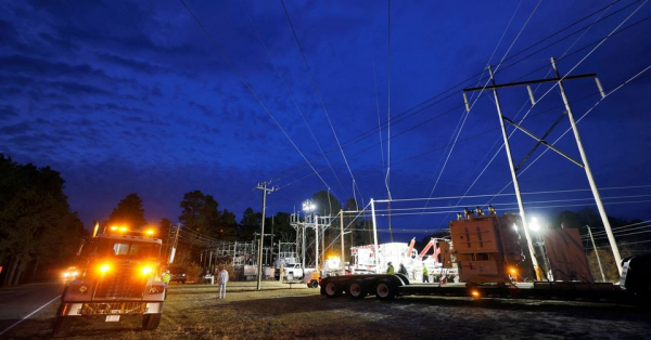 Người dân North Carolina trải qua hai đêm giá rét vì mất điện diện rộng  -0