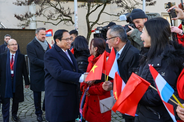 Lễ đón chính thức Thủ tướng Phạm Minh Chính thăm Luxembourg -1