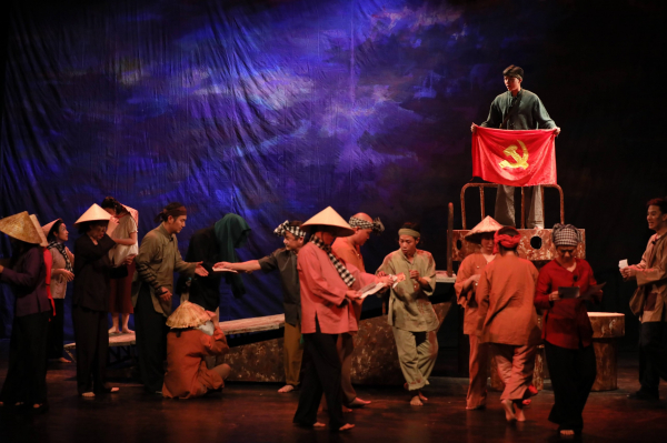 “Sống mãi tuổi 17” – vở kịch truyền cảm hứng, tinh thần dấn thân cho tuổi trẻ -0
