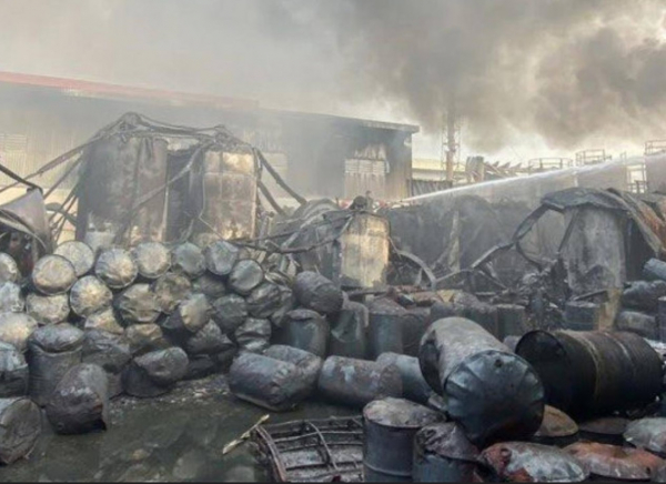 Đào bới đống đổ nát vụ cháy trong KCN Hải Sơn tìm kiếm người mất tích -0