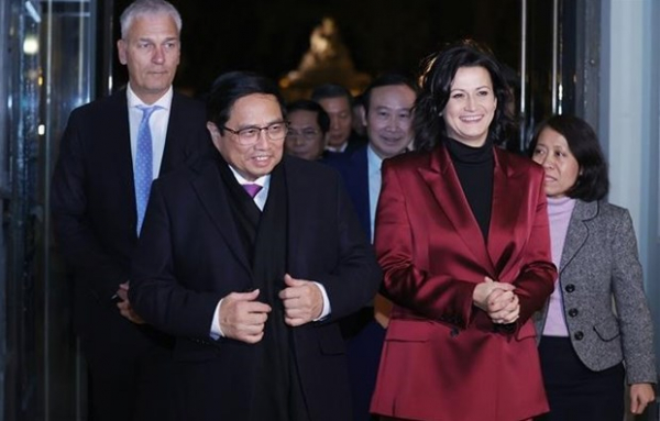 PM Pham Minh Chinh meets Senate President, Princess of Belgium -0