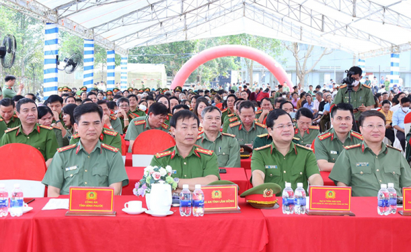 Công an tỉnh Đồng Nai phát động phong trào Toàn dân bảo vệ an ninh Tổ quốc -0