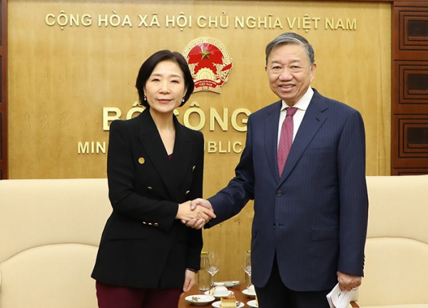 Minister To Lam meets newly-accredited South Korean Ambassador to Vietnam -0