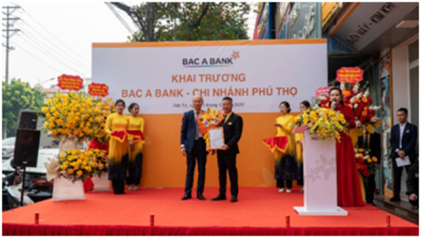 Ra mắt tại Phú Thọ, BAC A BANK tham gia vào vùng kinh tế trung du Bắc Bộ -0