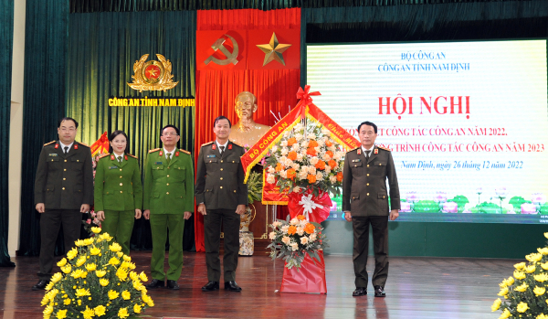 Xây dựng Công an tỉnh Nam Định thật sự trong sạch,  vững mạnh, chính quy, tinh nhuệ, hiện đại -0