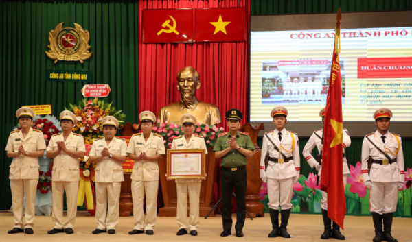 Dong Nai Police review reviews performance of tasks -0