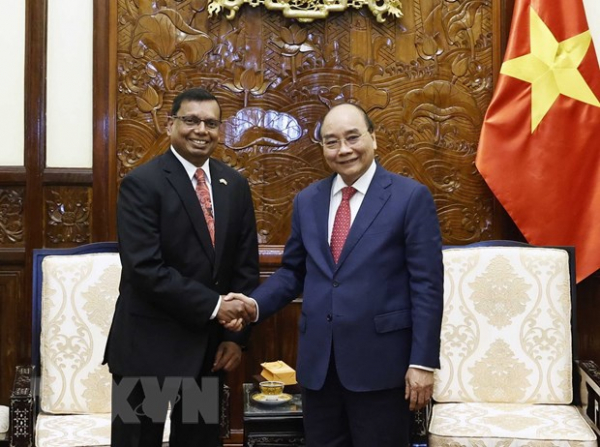 Chủ tịch nước tiếp các Đại sứ Sri Lanka và Campuchia chào từ biệt -0