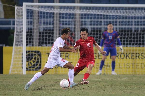 Thắng đậm Myanmar, ĐT Việt Nam đoạt vé vào bán kết -0