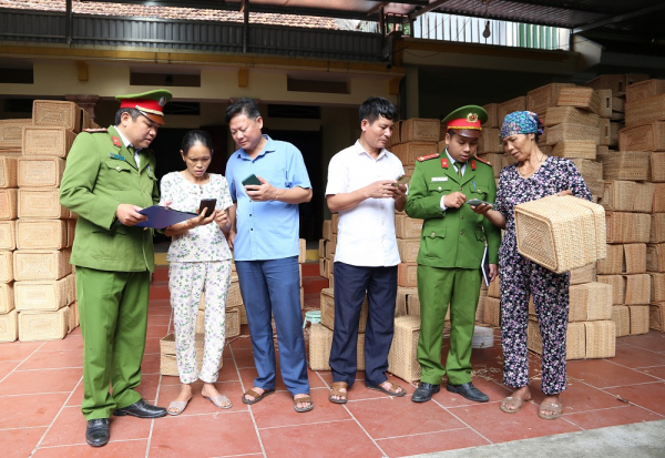 Hà Nam: Sẵn sàng cho ngày bỏ sổ hộ khẩu giấy -0