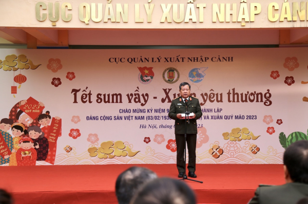 “Tết sum vầy- Xuân yêu thương” năm 2023 tại Cục Quản lý xuất nhập cảnh -0