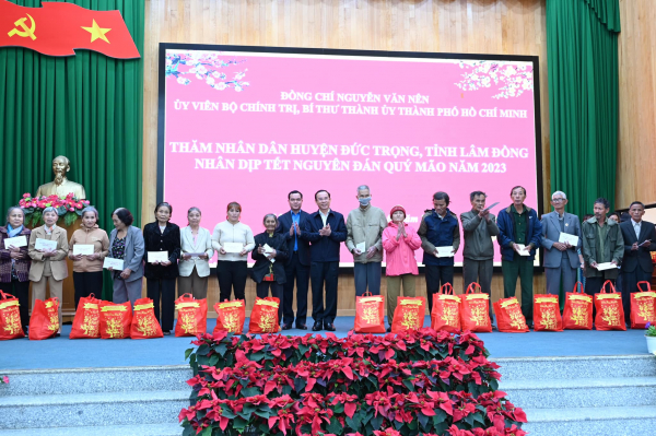 TP Hồ Chí Minh thăm và tặng quà Tết các tỉnh Lâm Đồng, Bạc Liêu, Hậu Giang, TP Cần Thơ -0